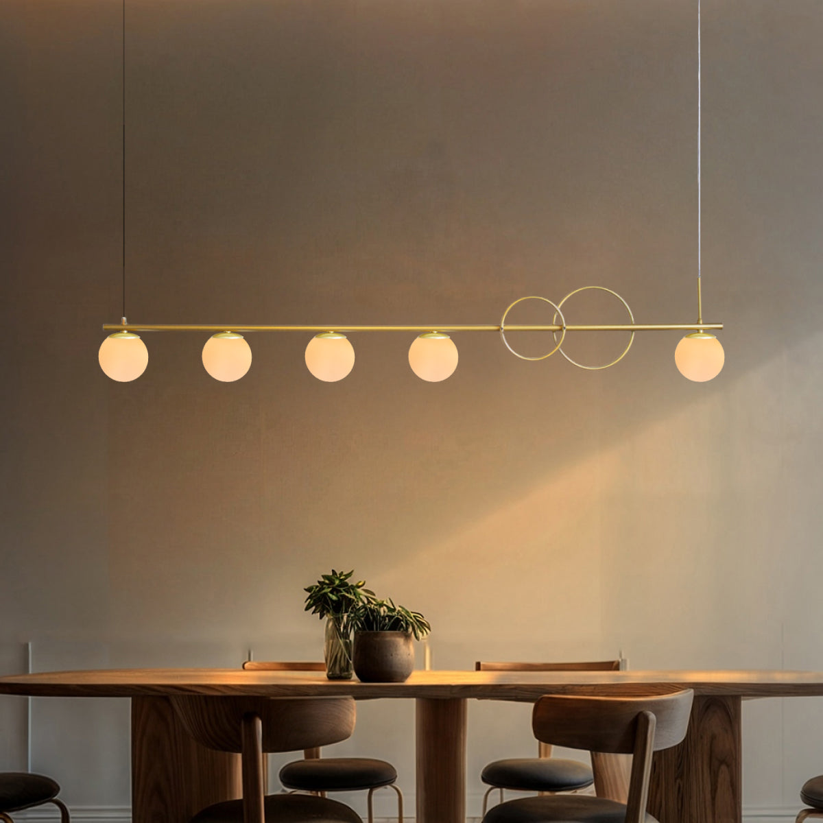 Luminária Pendente Orion Lumit Dourado 5 Globos Leitosos 12Cm