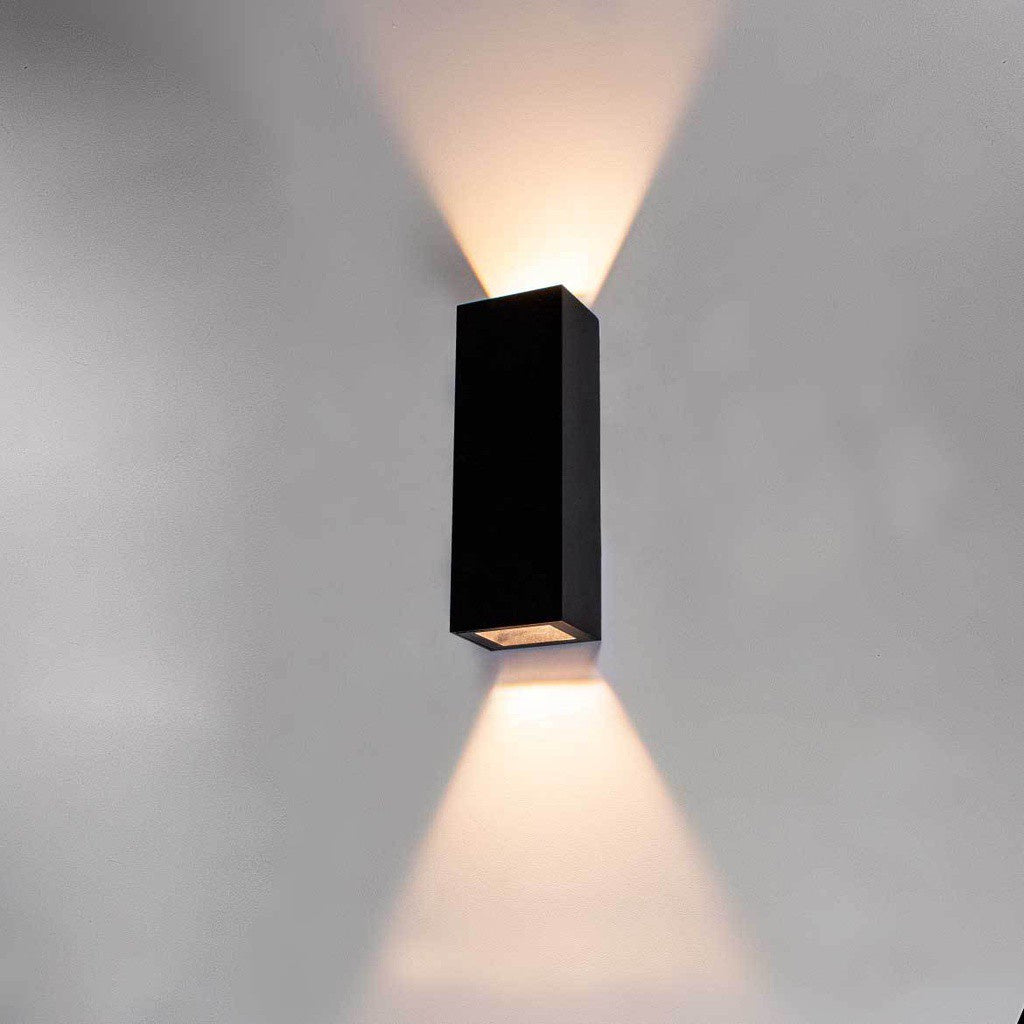 Arandela Duo Blindada Efeito 2 Fachos Duplo Led 5w 3000k Preta